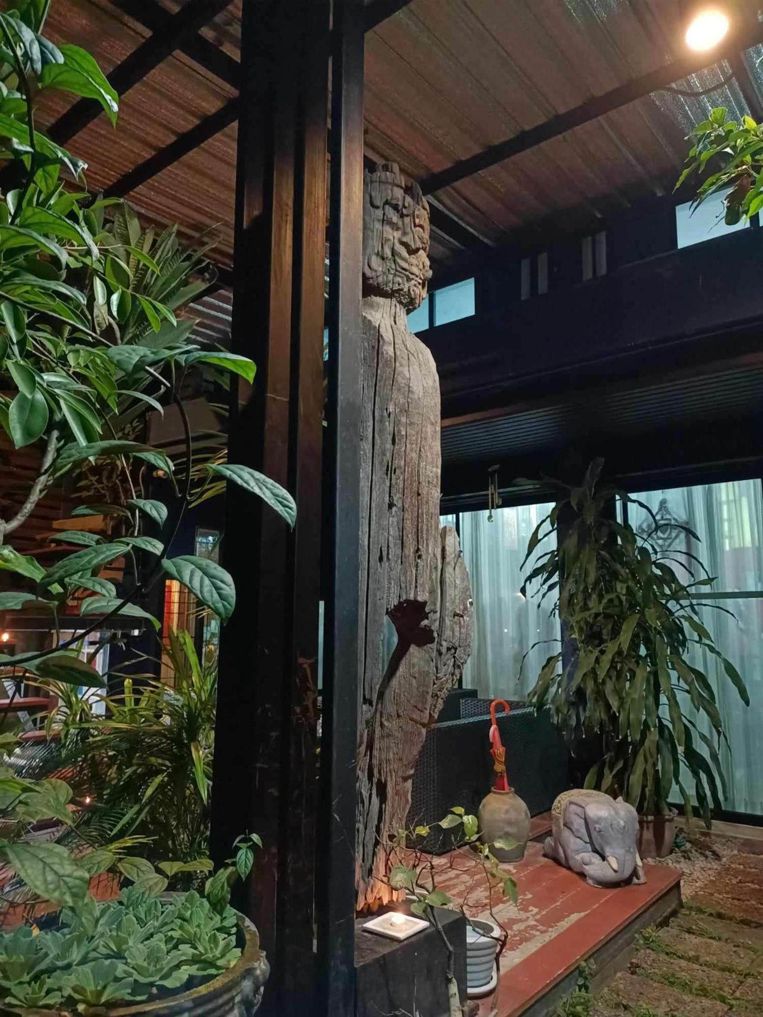 Chez Pom Hotel Chiang Mai Exterior foto