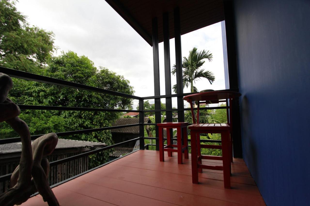 Chez Pom Hotel Chiang Mai Exterior foto